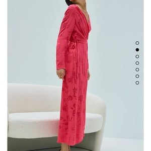 BRAND NEW W TAG ZARA WRAP DRESS